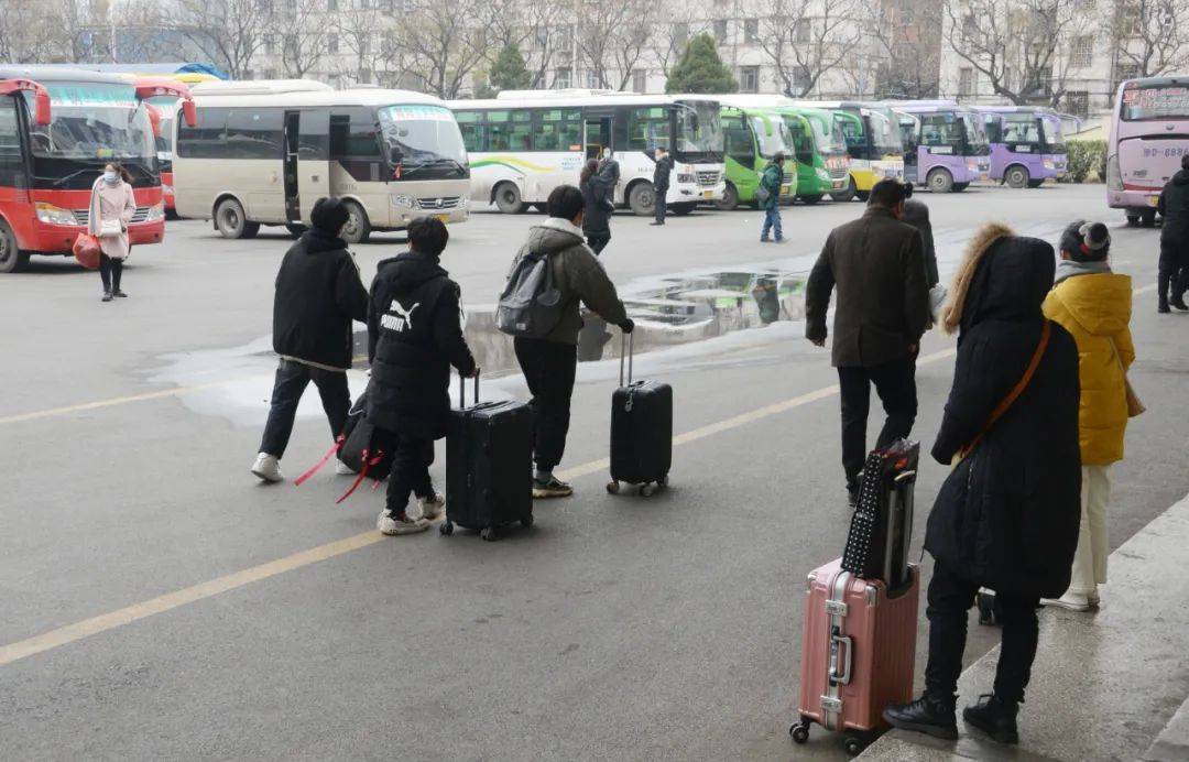 
春运火车票开售 12306购票时间提前到天天早5点 ｜ 明晚新城区有新年合唱音乐会【bsports必一网页版】(图4)