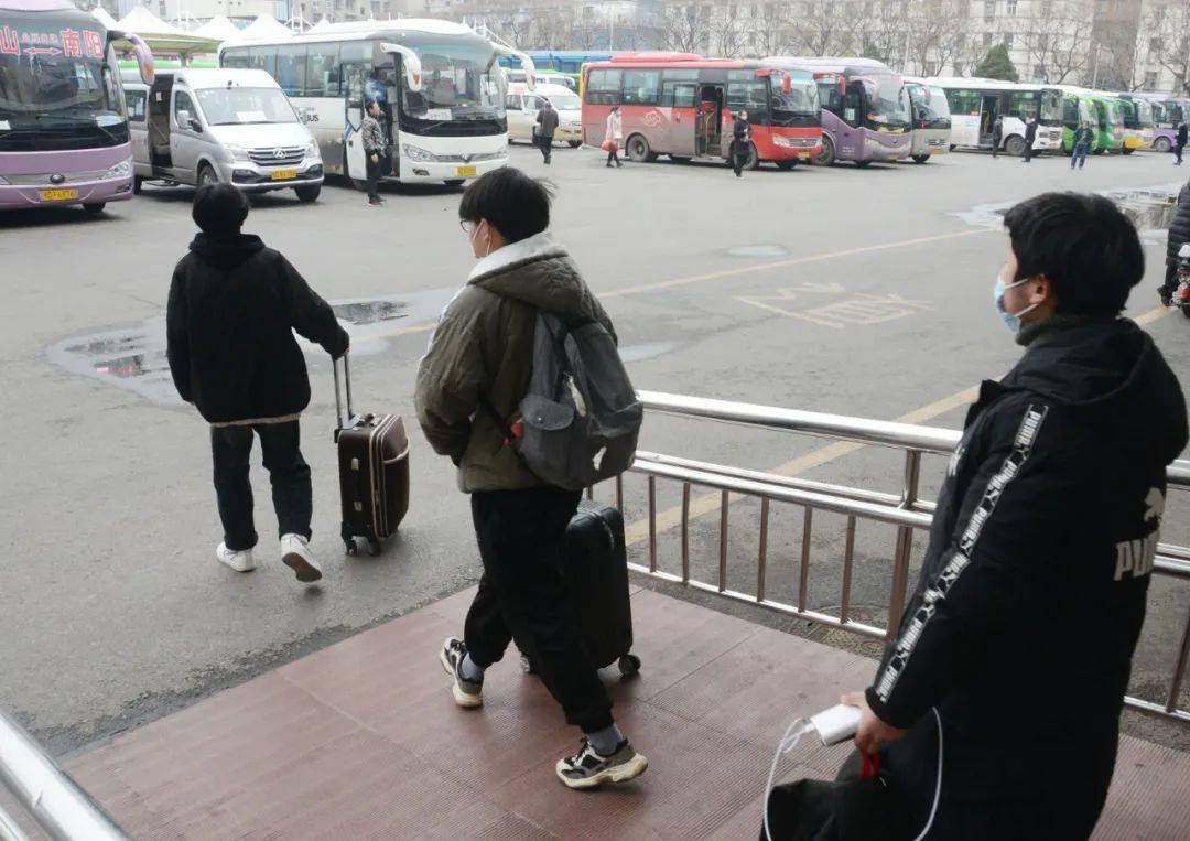 
春运火车票开售 12306购票时间提前到天天早5点 ｜ 明晚新城区有新年合唱音乐会【bsports必一网页版】(图5)