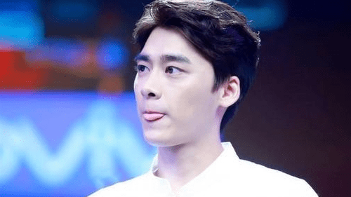 bsports必一网页版-
没出道的明星究竟长啥样?看完当年的照片后 网友:妖怪那里跑!(图3) bsports必一网页版-
没出道的明星究竟长啥样?看完当年的照片后 网友:妖怪那里跑!(图3)